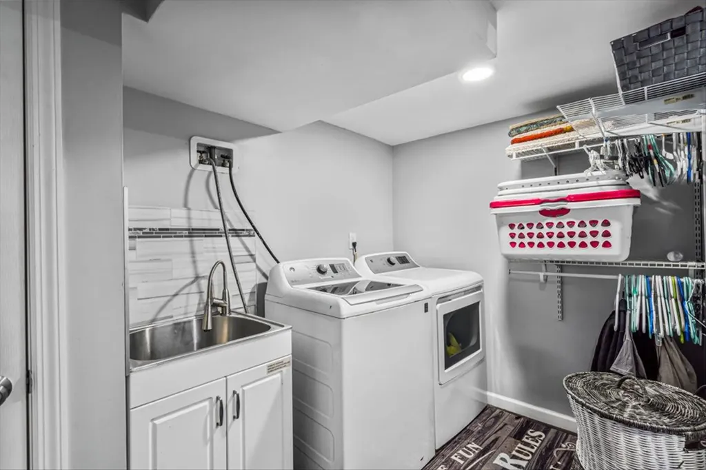 49 Madison Avenue Deer Park NY 11729
