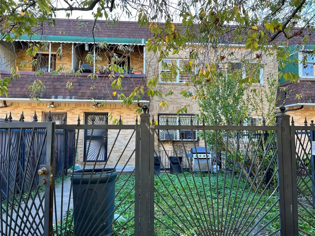 694 Jerome Street Brooklyn NY 11207