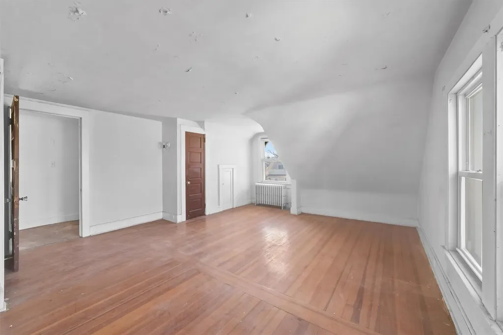 20 Lewis Parkway Yonkers NY 10705
