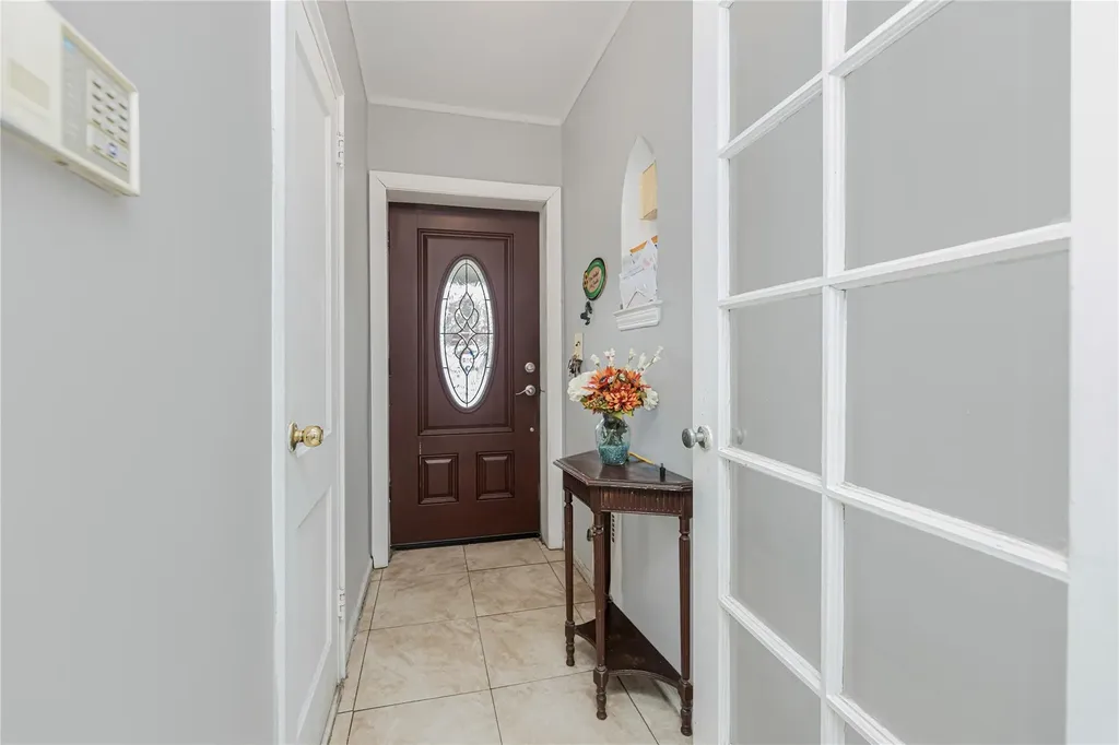 2552 Fish Avenue Bronx NY 10469