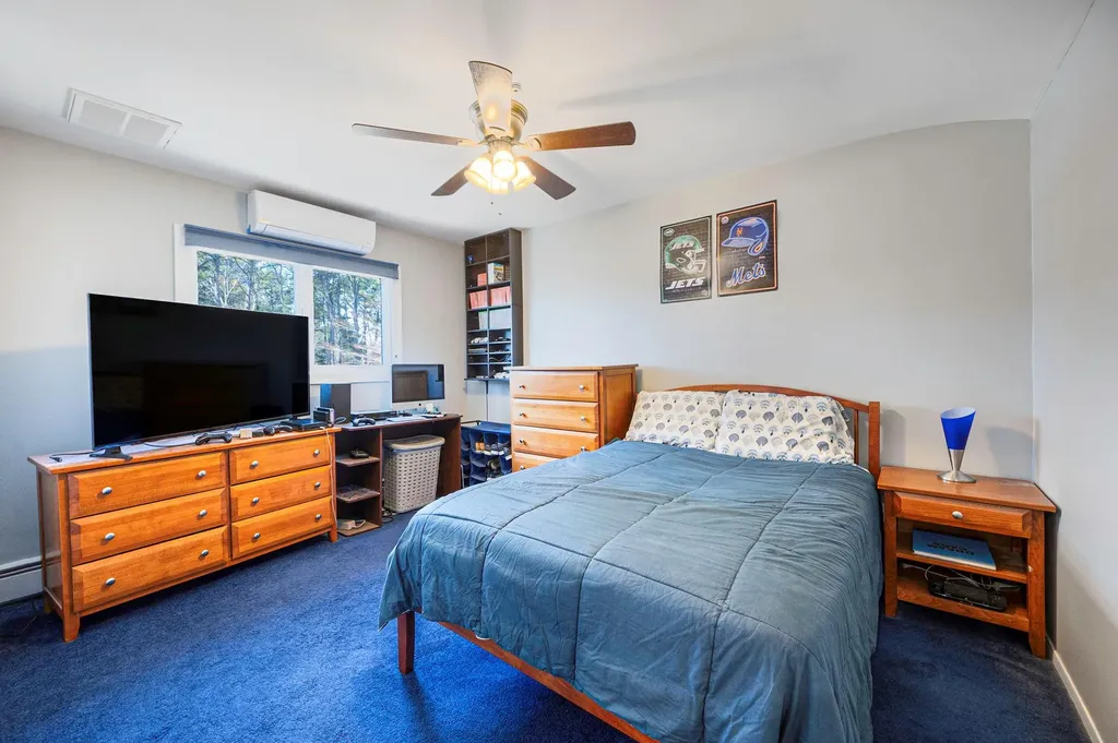 83 Old Brook Road Dix Hills NY 11746