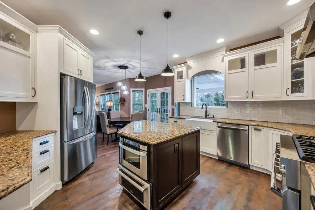 30 Ridgefield Drive Shoreham NY 11786