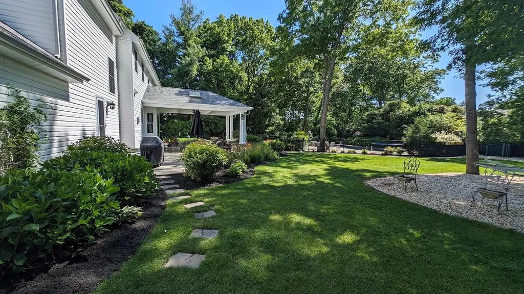 30 Ridgefield Drive Shoreham NY 11786