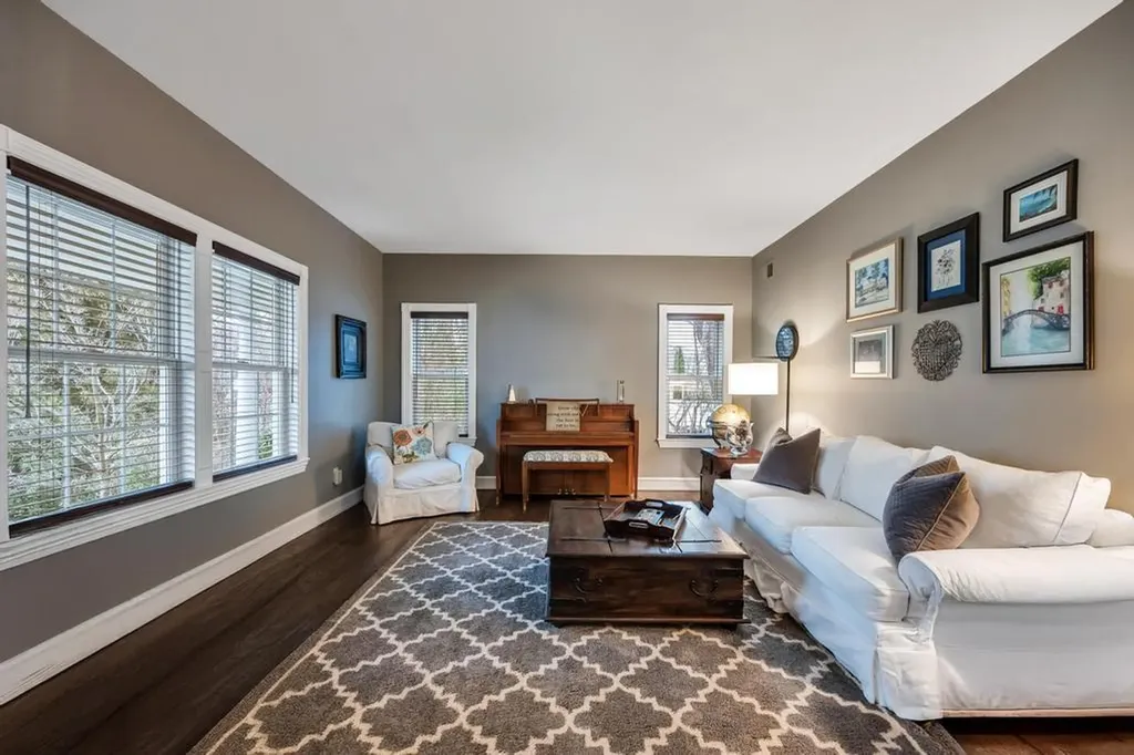 30 Ridgefield Drive Shoreham NY 11786