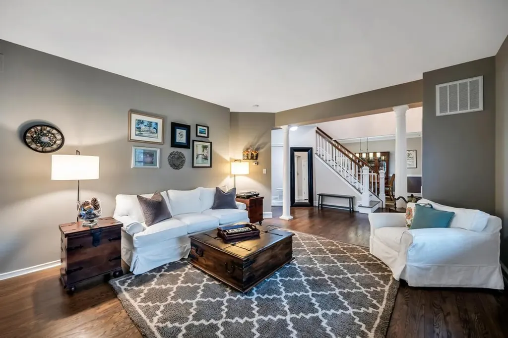 30 Ridgefield Drive Shoreham NY 11786