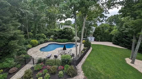 30 Ridgefield Drive Shoreham NY 11786
