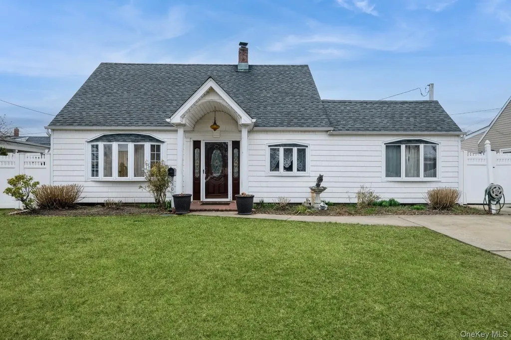 330 Gardiners Avenue Levittown NY 11756