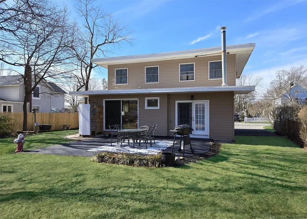 35 Wiggins Avenue Patchogue NY 11772