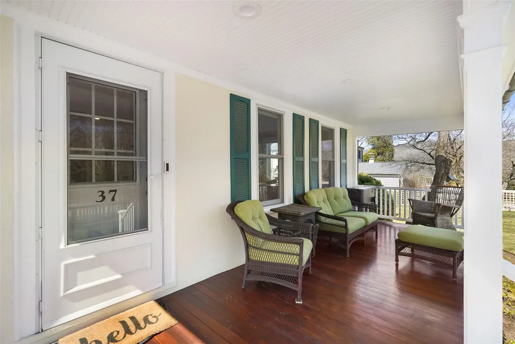 37 Hillside Avenue Katonah NY 10536