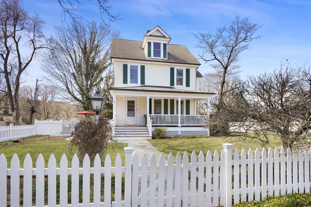 37 Hillside Avenue Katonah NY 10536
