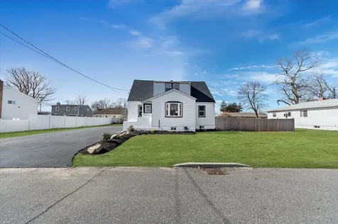 9 S Prospect Street Copiague NY 11726