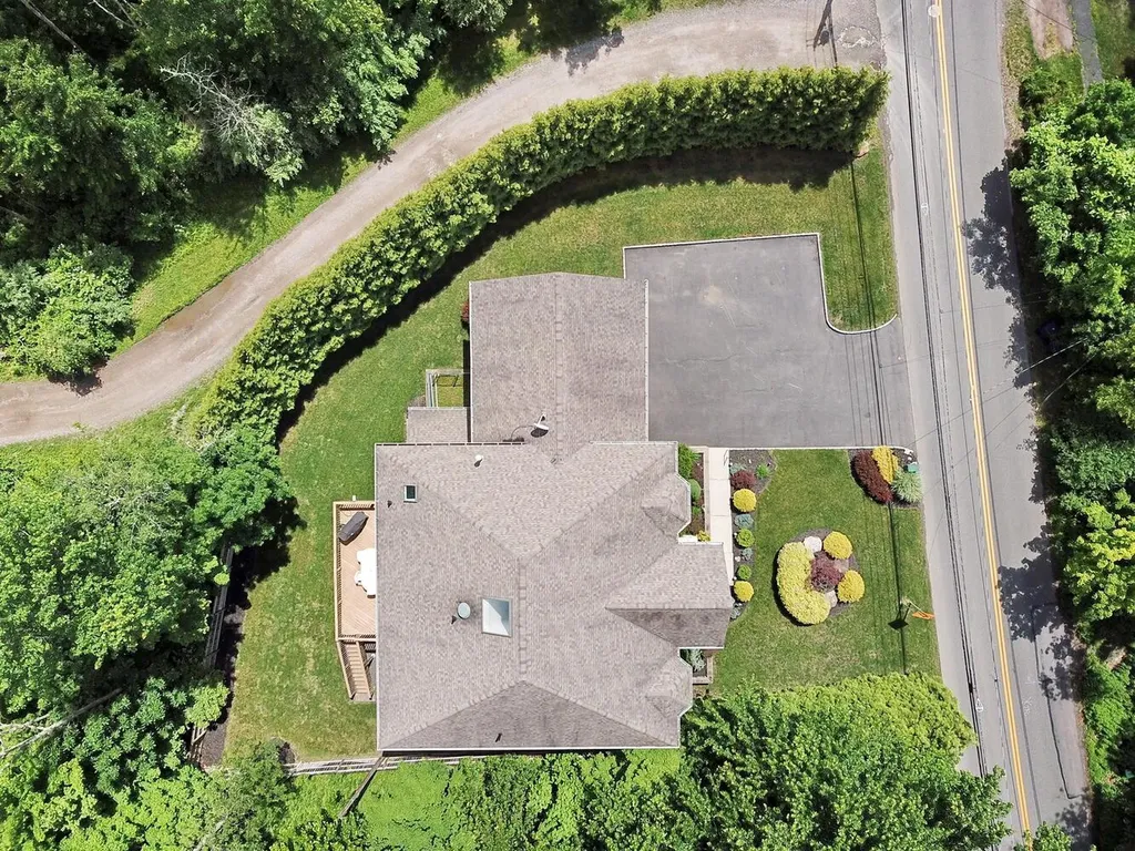 86 Camp Hill Road Pomona NY 10970