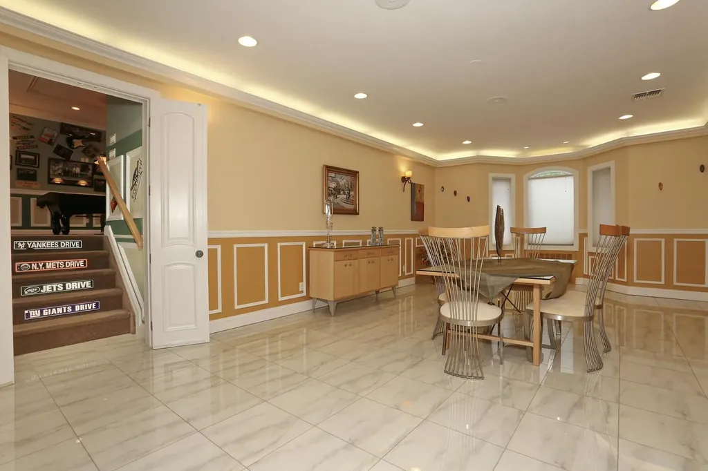 86 Camp Hill Road Pomona NY 10970