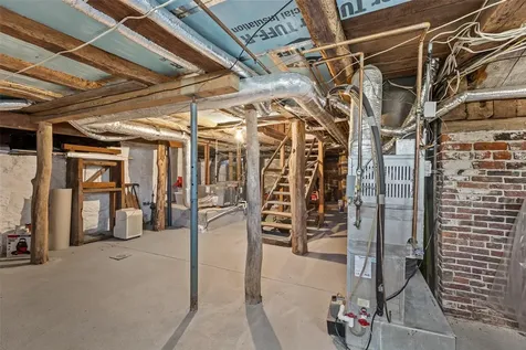 208 N Country Road Miller Place NY 11764