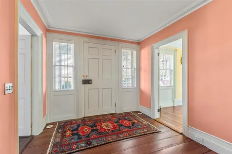 208 N Country Road Miller Place NY 11764