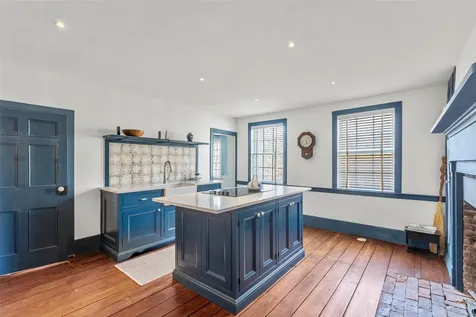 208 N Country Road Miller Place NY 11764