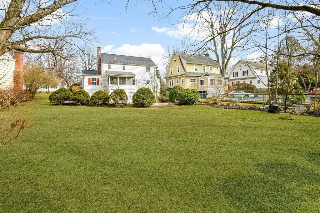 336 Carroll Avenue Mamaroneck NY 10543