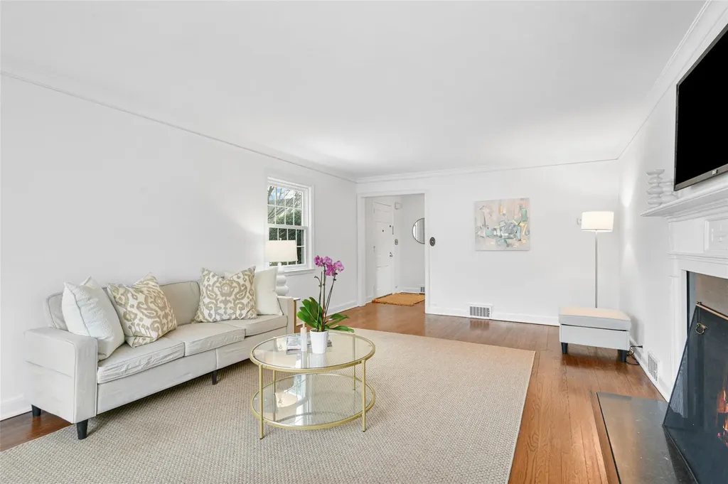 336 Carroll Avenue Mamaroneck NY 10543