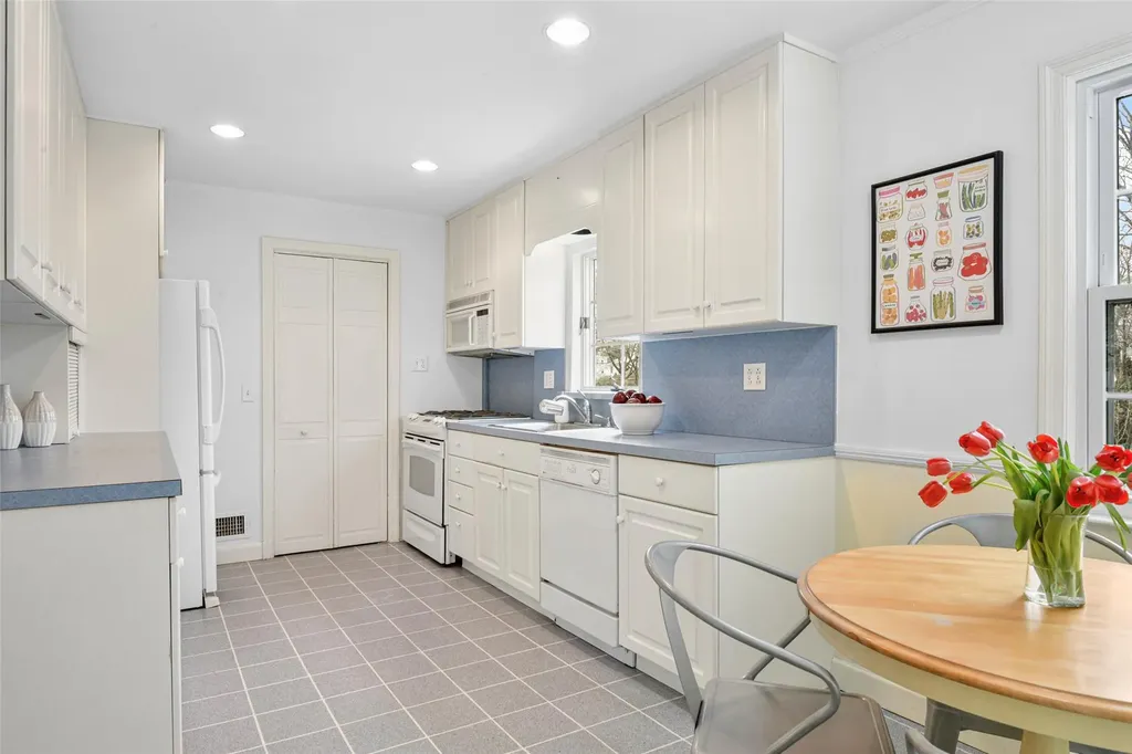 336 Carroll Avenue Mamaroneck NY 10543