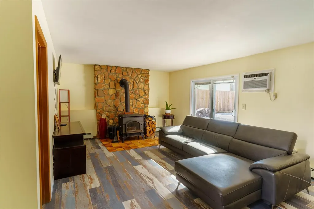 152 Lake Region Boulevard Monroe NY 10950