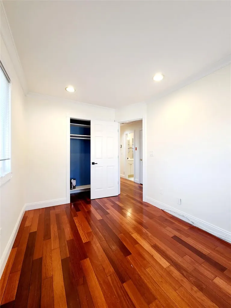 1029 Merriam Road Bay Shore NY 11706
