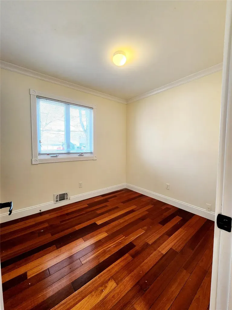 1029 Merriam Road Bay Shore NY 11706