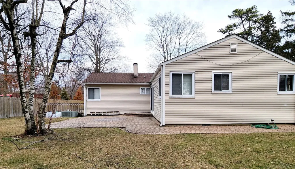 1029 Merriam Road Bay Shore NY 11706