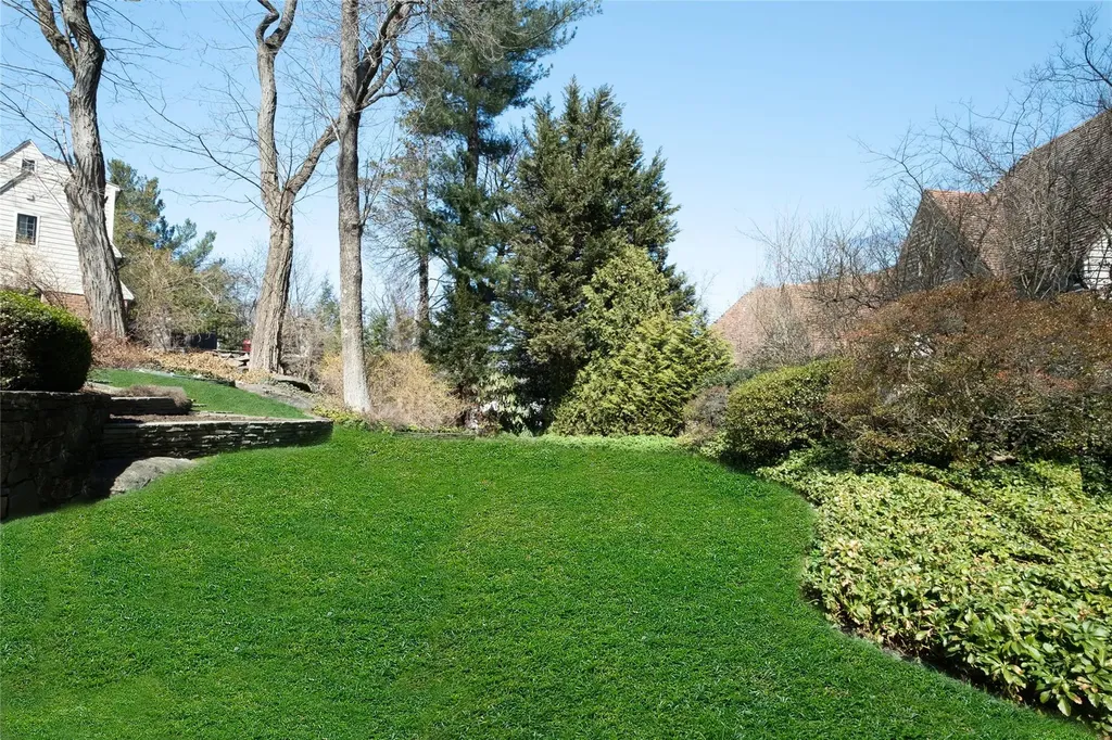 15 Glen Eagles Drive Larchmont NY 10538