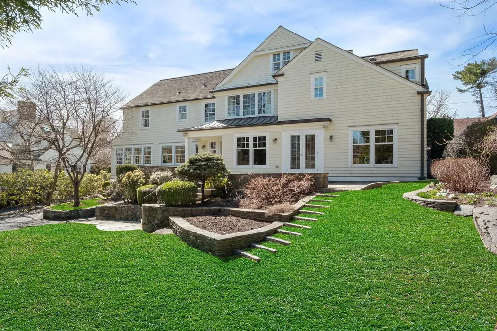 15 Glen Eagles Drive Larchmont NY 10538