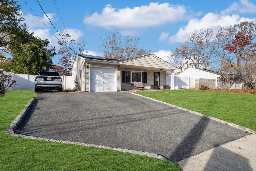 394 Boyle Road Selden NY 11784