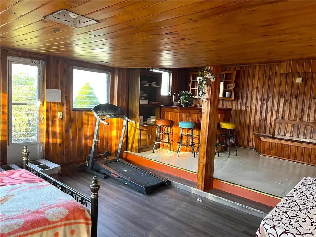 36 Canterbury Road Yonkers NY 10704