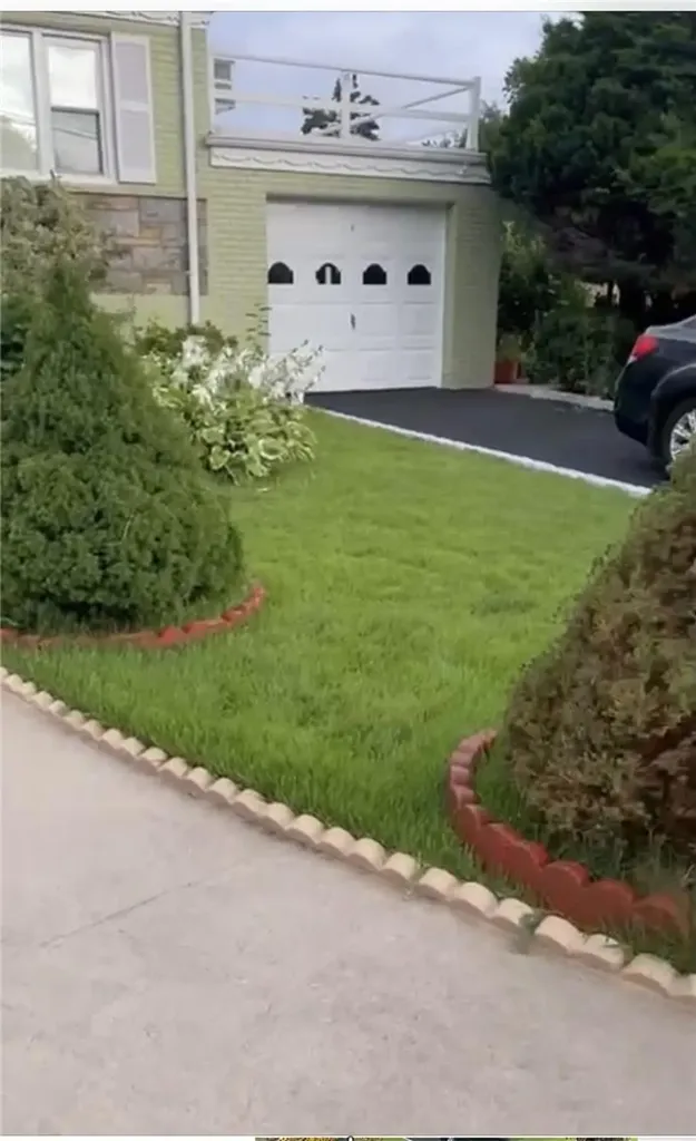 36 Canterbury Road Yonkers NY 10704