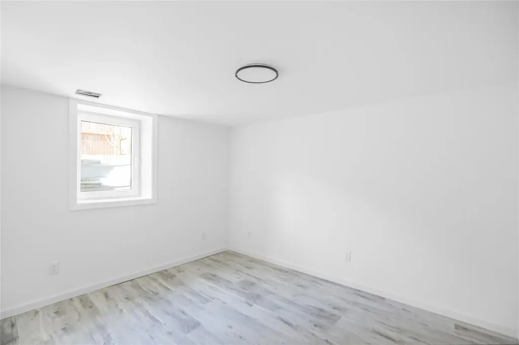 340 Earle Street Central Islip NY 11722
