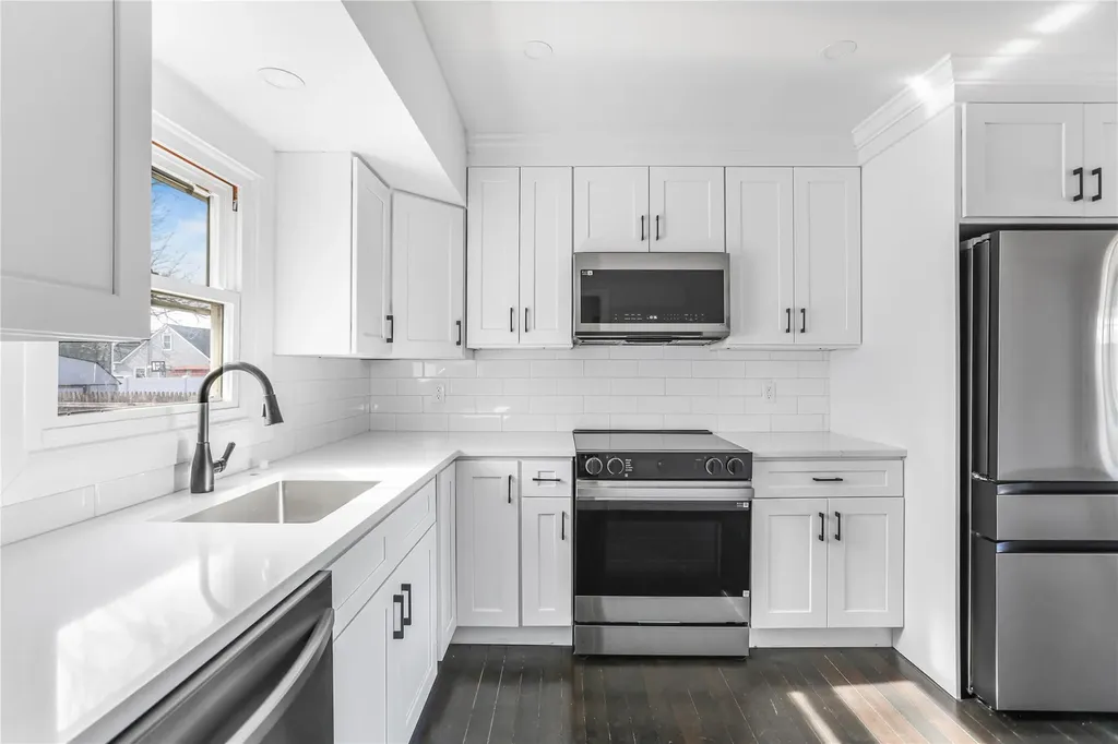 340 Earle Street Central Islip NY 11722