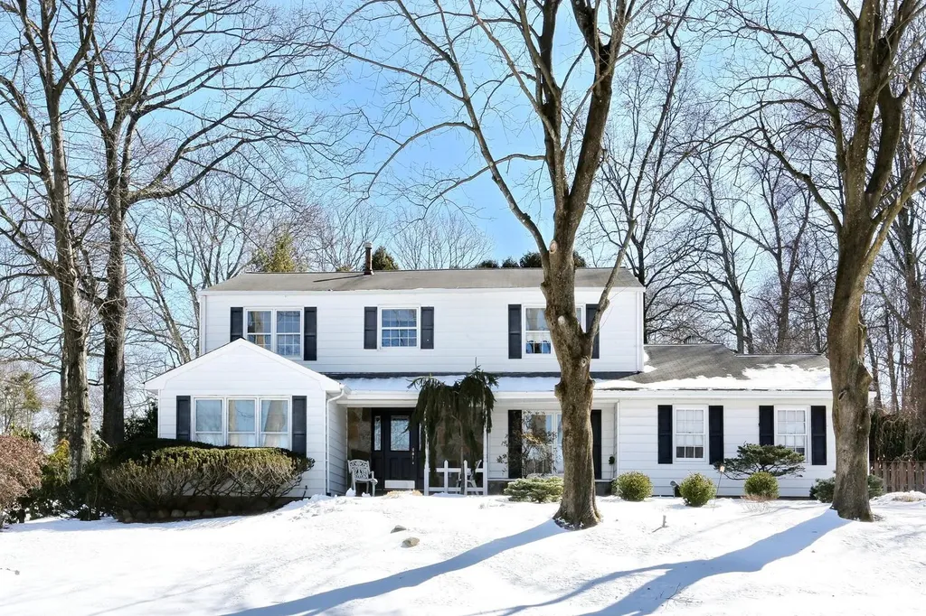 2 Sunderland Place Suffern NY 10901