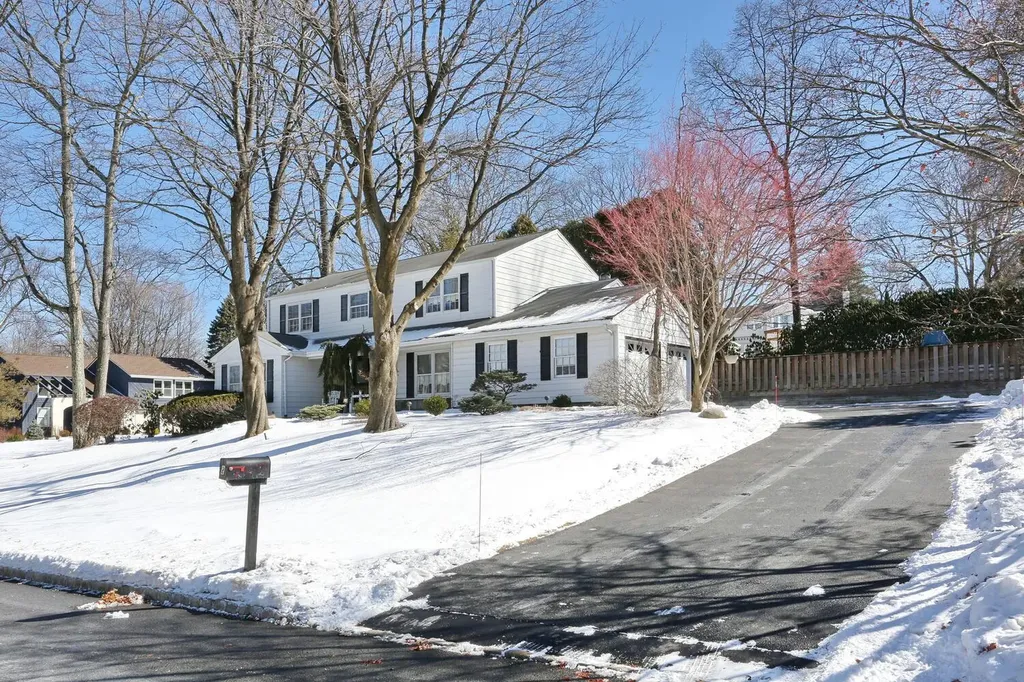 2 Sunderland Place Suffern NY 10901
