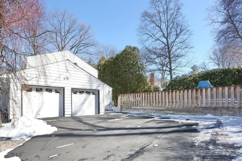 2 Sunderland Place Suffern NY 10901