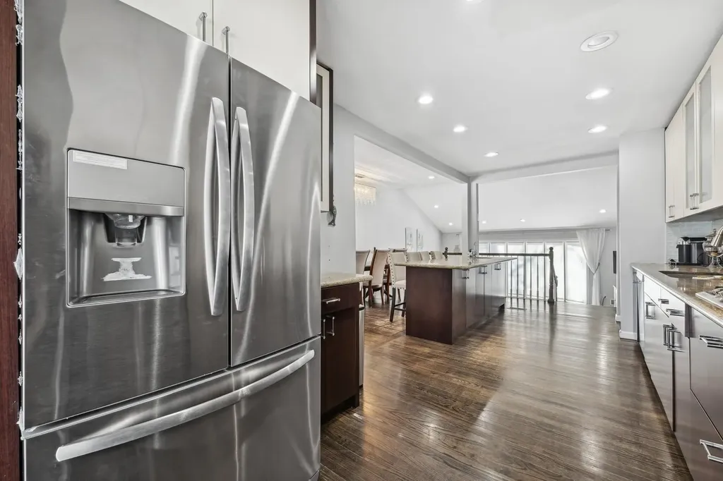 5 Sutton Lane Hewlett NY 11557