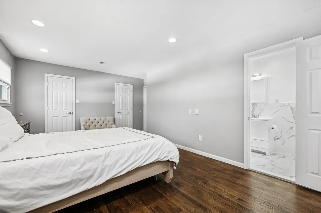 5 Sutton Lane Hewlett NY 11557