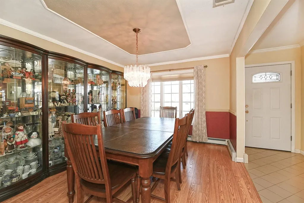 31 Timber Ridge Drive Commack NY 11725