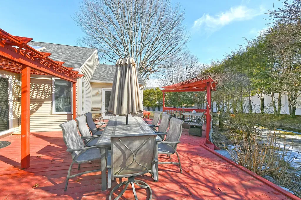 31 Timber Ridge Drive Commack NY 11725