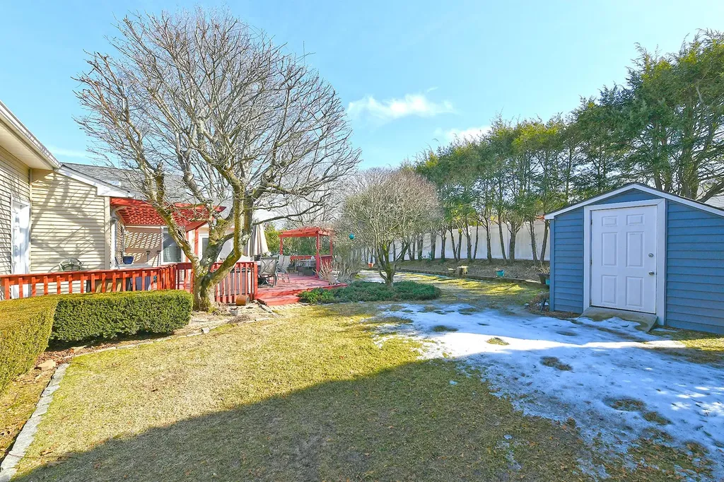 31 Timber Ridge Drive Commack NY 11725