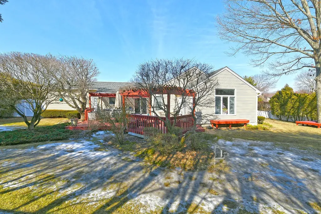 31 Timber Ridge Drive Commack NY 11725