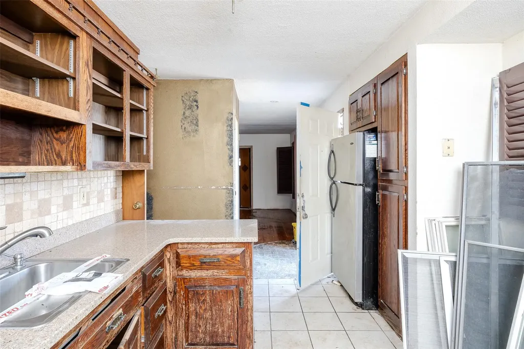 1522 N Gardiner Drive Bay Shore NY 11706