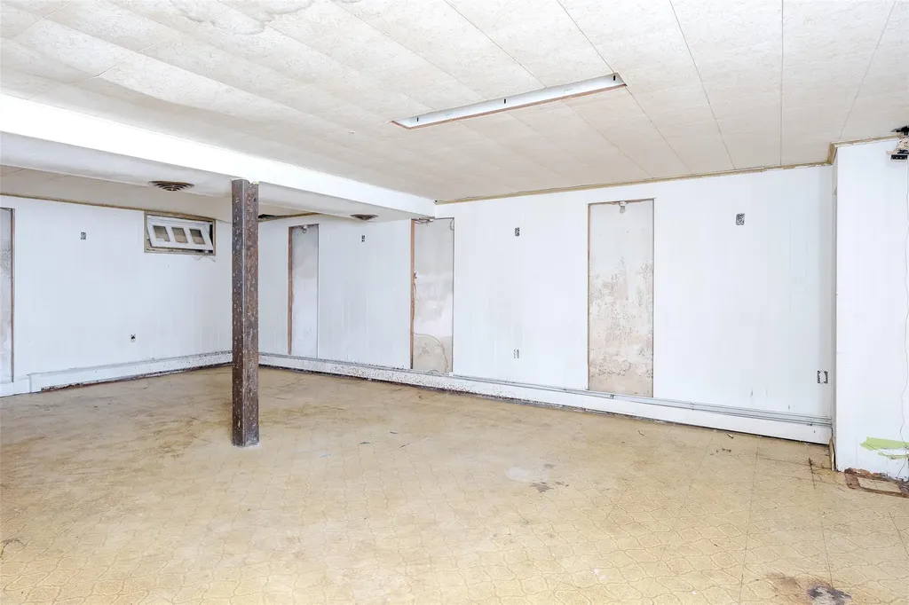 1522 N Gardiner Drive Bay Shore NY 11706