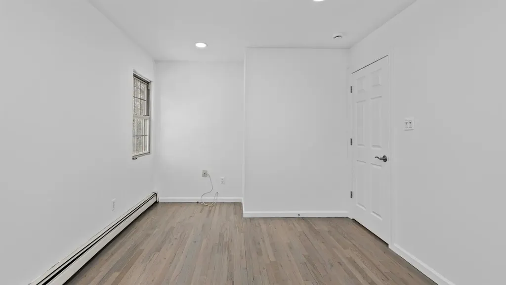 17 Shoreham Drive W Dix Hills NY 11746