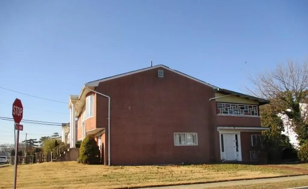 450 Hungry Harbor Road Valley Stream NY 11581
