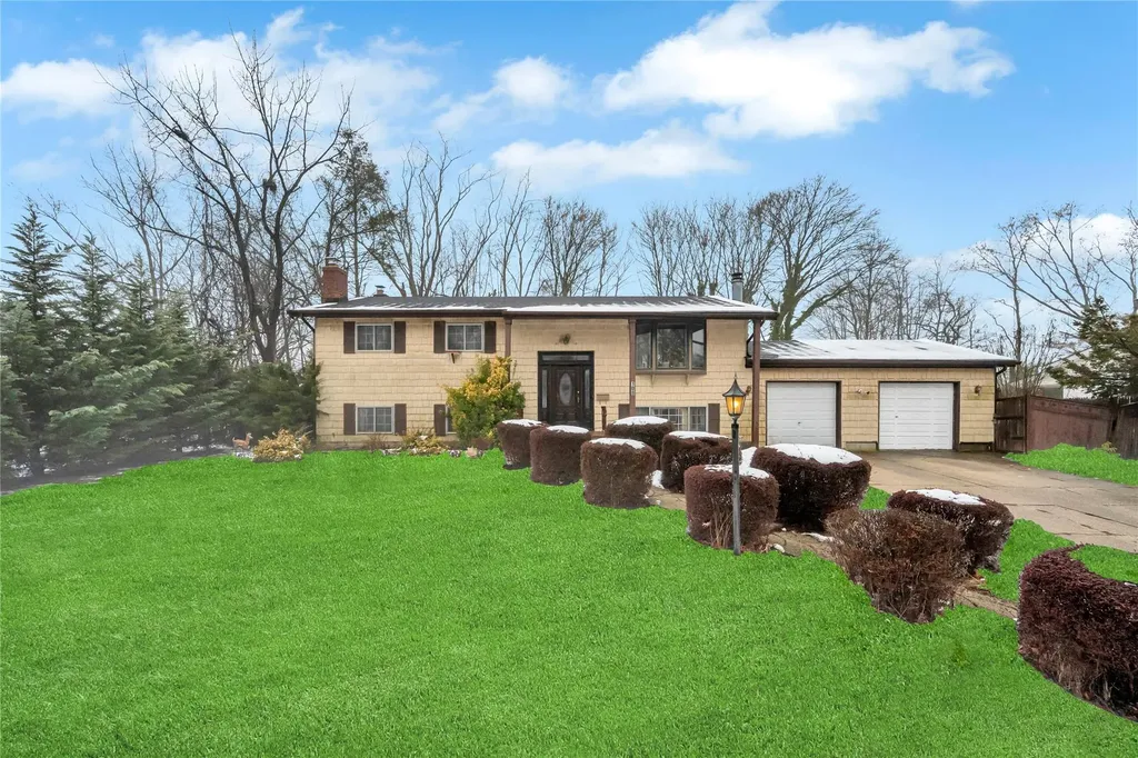 108 Colonial Springs Road Babylon NY 11798