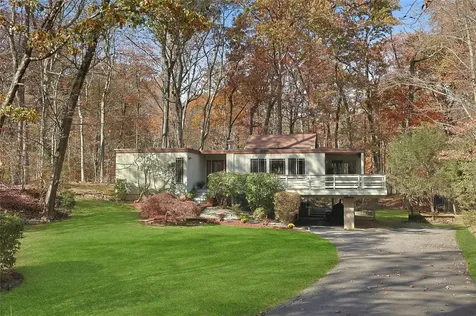 64 Stornowaye Street Chappaqua NY 10514