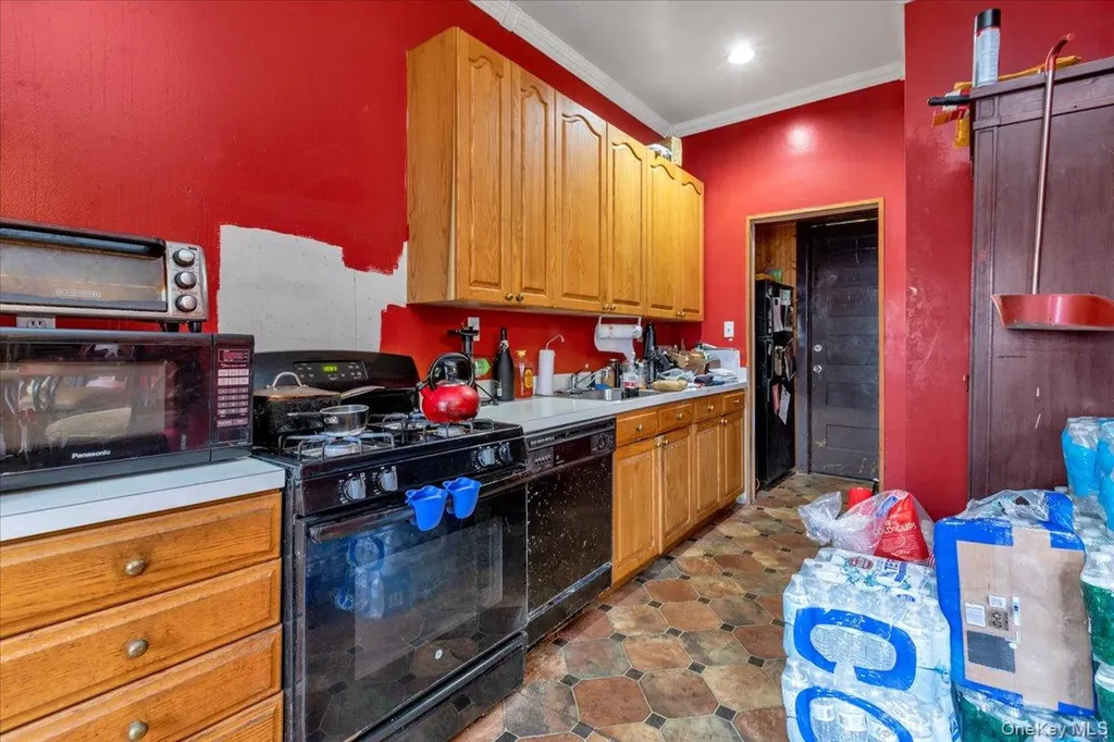110-31 15th Avenue College Point NY 11356